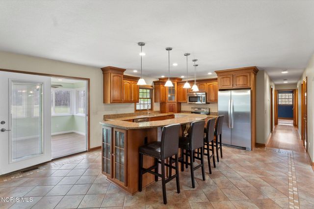 1610 Berkey Road, Swanton, OH 43558