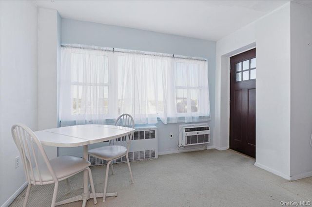 740 E Broadway 2J, Long Beach, NY 11561