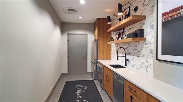 250 Pharr NE Road 213, Atlanta, GA 30305