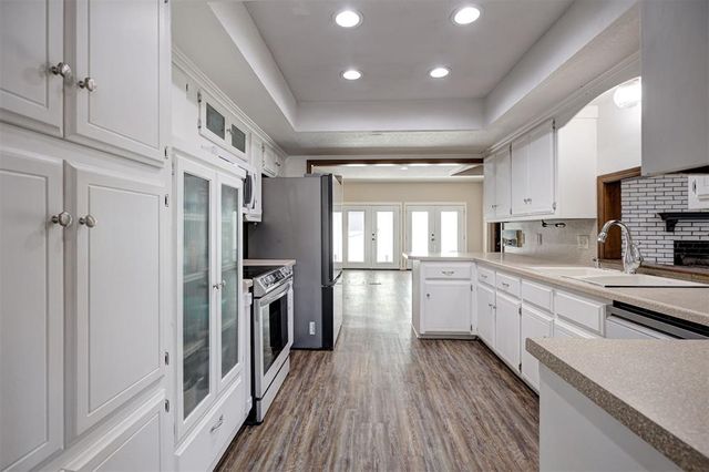 6708 Basswood Canyon Road, Oklahoma City, OK 73162