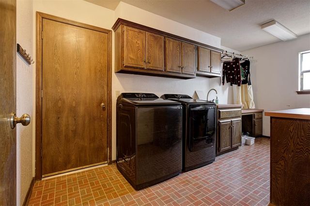 6708 Basswood Canyon Road, Oklahoma City, OK 73162