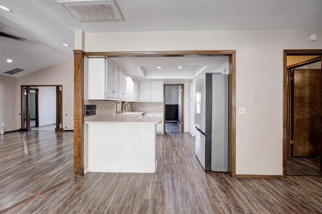 6708 Basswood Canyon Road, Oklahoma City, OK 73162