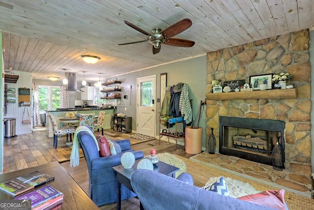 931 Timber Bluff Drive, Clayton, GA 30525