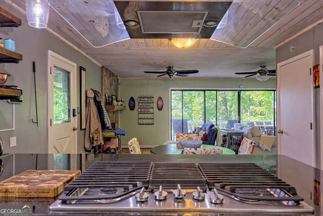 931 Timber Bluff Drive, Clayton, GA 30525