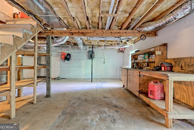 931 Timber Bluff Drive, Clayton, GA 30525