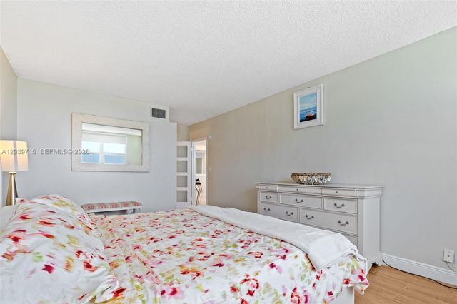 3725 S Ocean Dr 1410, Hollywood, FL 33019