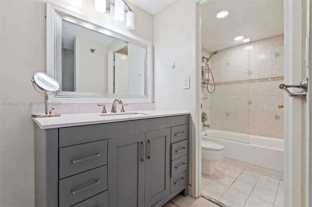 3725 S Ocean Dr 1410, Hollywood, FL 33019