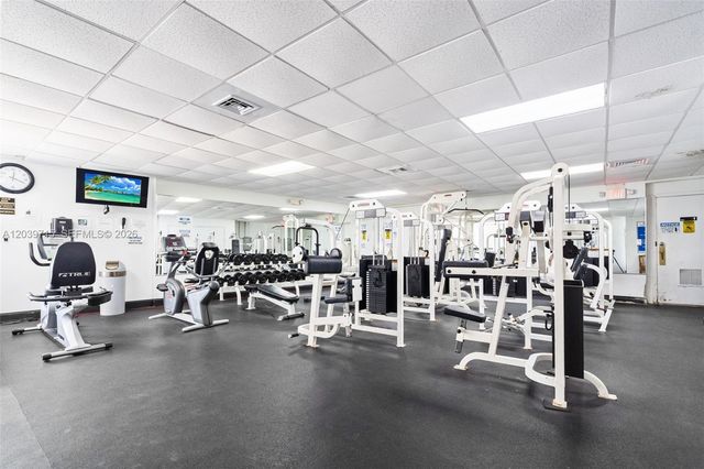 3725 S Ocean Dr 1410, Hollywood, FL 33019
