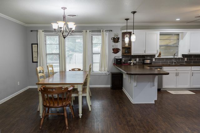 904 Itasca Street, Plainview, TX 79072