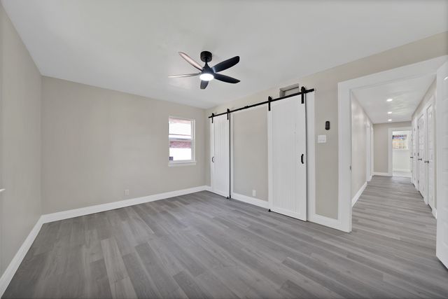 1122 Pinedale Lane, Dallas, TX 75241