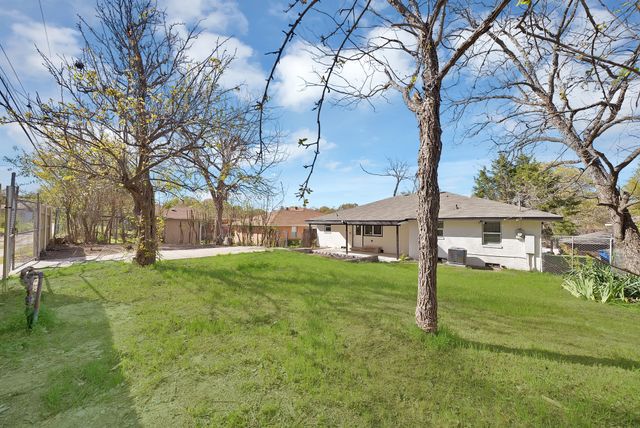 1122 Pinedale Lane, Dallas, TX 75241