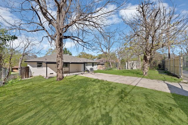 1122 Pinedale Lane, Dallas, TX 75241