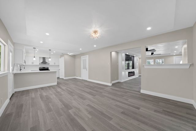 1122 Pinedale Lane, Dallas, TX 75241