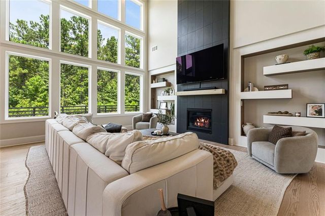 3018 Millpond Way, Woodstock, GA 30188