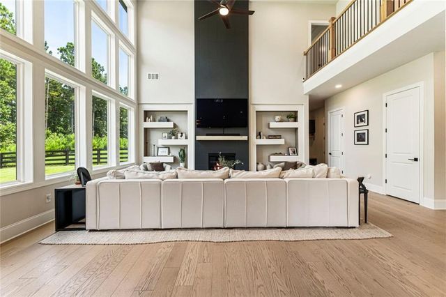 3018 Millpond Way, Woodstock, GA 30188