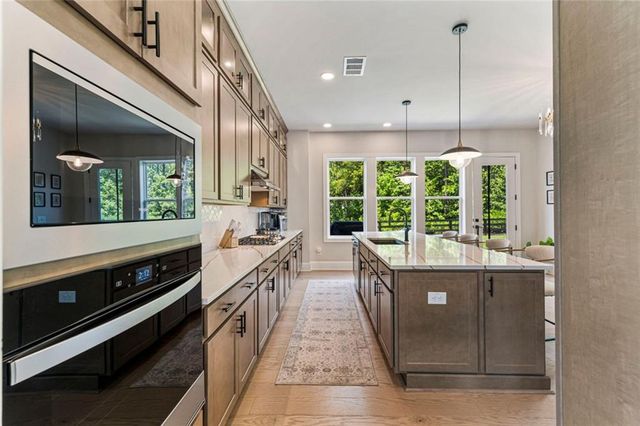 3018 Millpond Way, Woodstock, GA 30188