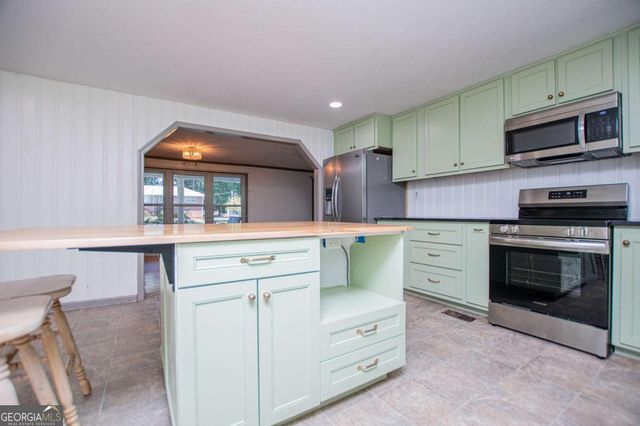 105 Sharp Drive, Carrollton, GA 30117