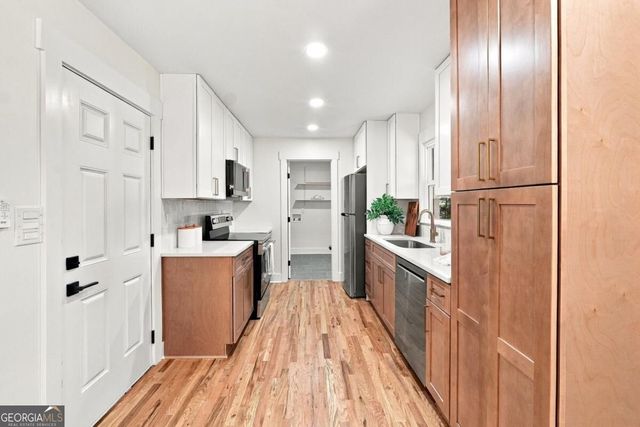 385 Greenwood Drive NW, Lilburn, GA 30047