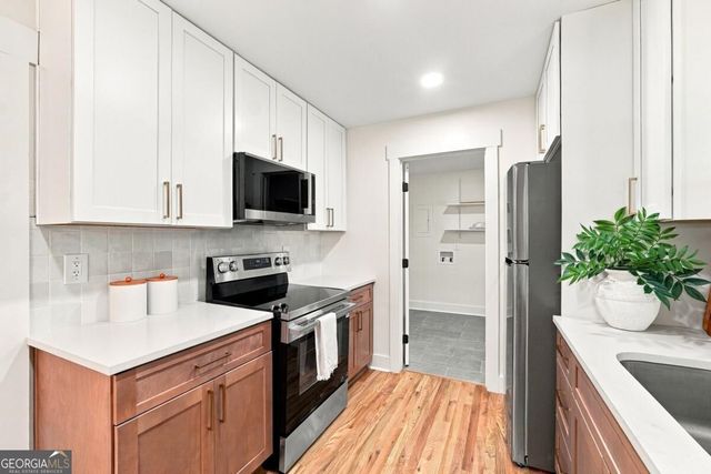 385 Greenwood Drive NW, Lilburn, GA 30047