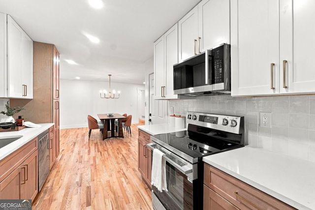 385 Greenwood Drive NW, Lilburn, GA 30047