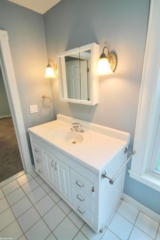 48 W Burdick Street, Oxford, MI 48371