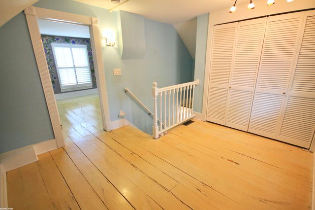 48 W Burdick Street, Oxford, MI 48371