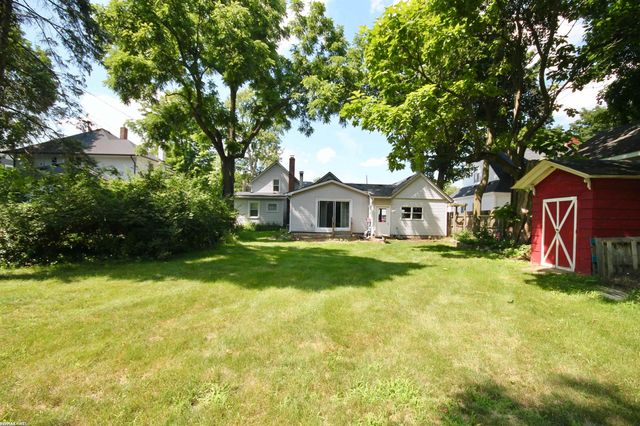 48 W Burdick Street, Oxford, MI 48371