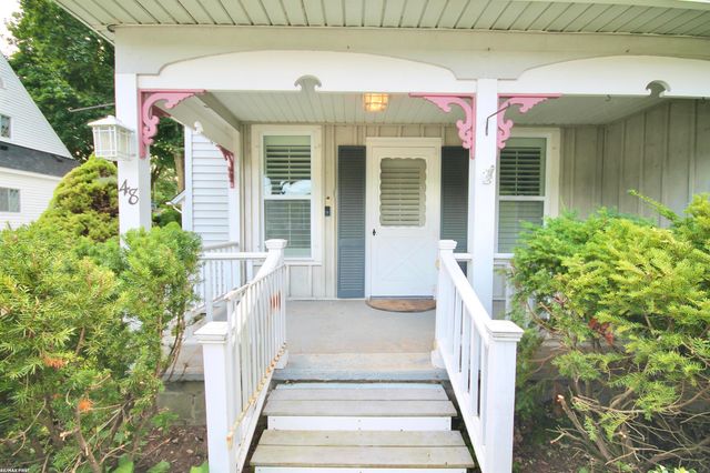 48 W Burdick Street, Oxford, MI 48371