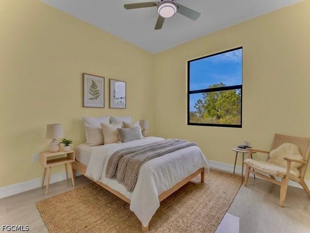 637 Cardinal ST E, Lehigh Acres, FL 33974