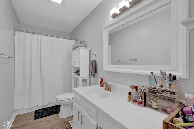1957 Shiloh Drive, Columbus, IN 47203