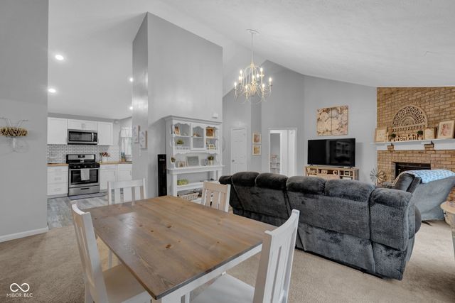 1957 Shiloh Drive, Columbus, IN 47203