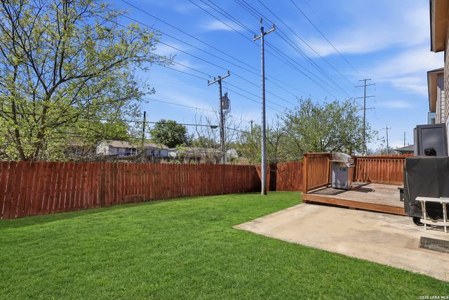 8502 Adams Hill, San Antonio, TX 78227