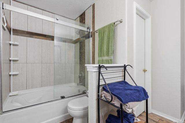 8502 Adams Hill, San Antonio, TX 78227