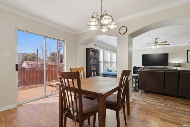 8502 Adams Hill, San Antonio, TX 78227