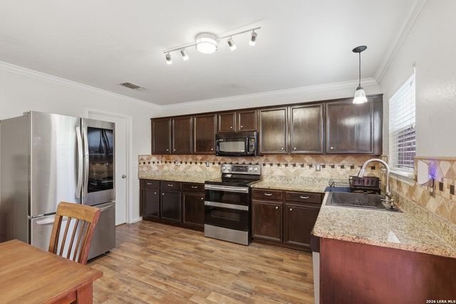 8502 Adams Hill, San Antonio, TX 78227