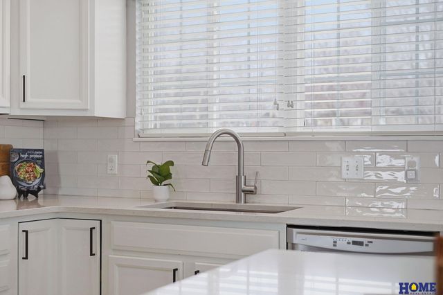 1148 NW Gary Street, Lincoln, NE 68521