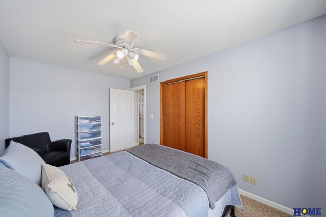 1148 NW Gary Street, Lincoln, NE 68521