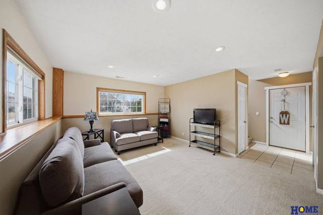 1148 NW Gary Street, Lincoln, NE 68521