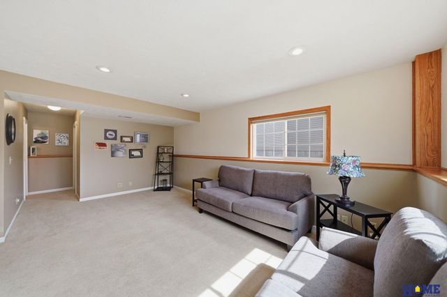 1148 NW Gary Street, Lincoln, NE 68521