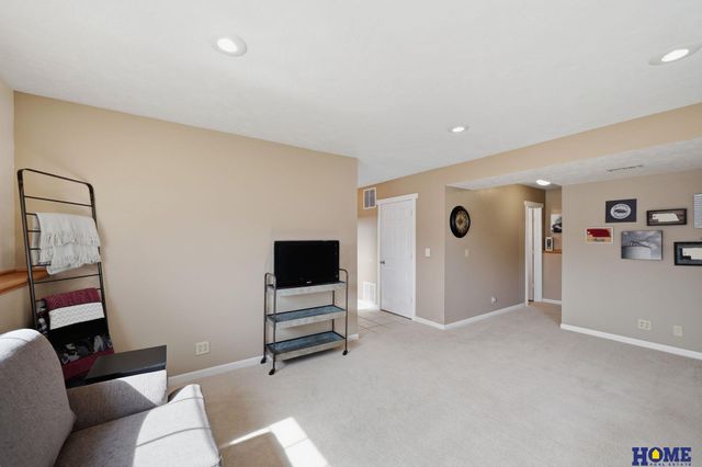 1148 NW Gary Street, Lincoln, NE 68521