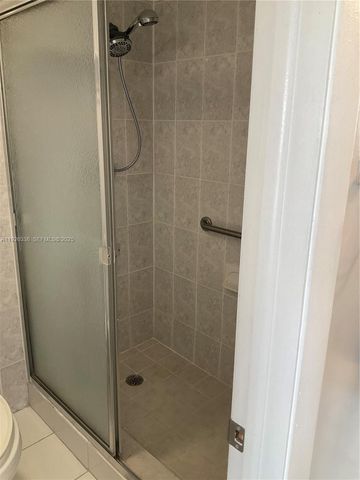 9201 Sunrise Lakes Blvd 205, Sunrise, FL 33322