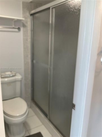 9201 Sunrise Lakes Blvd 205, Sunrise, FL 33322