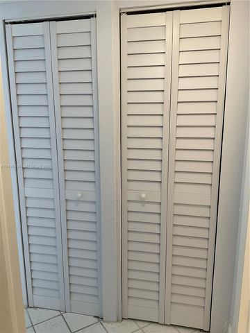 9201 Sunrise Lakes Blvd 205, Sunrise, FL 33322