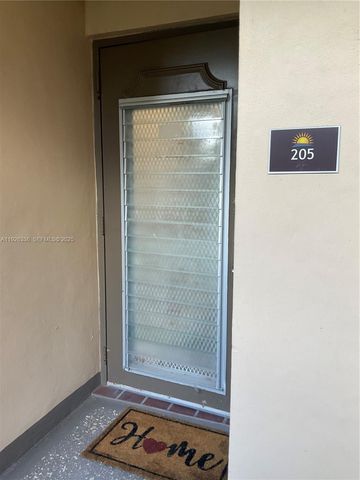 9201 Sunrise Lakes Blvd 205, Sunrise, FL 33322