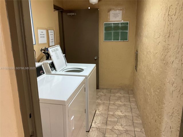 9201 Sunrise Lakes Blvd 205, Sunrise, FL 33322