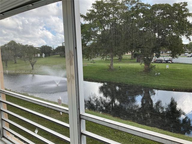 9201 Sunrise Lakes Blvd 205, Sunrise, FL 33322