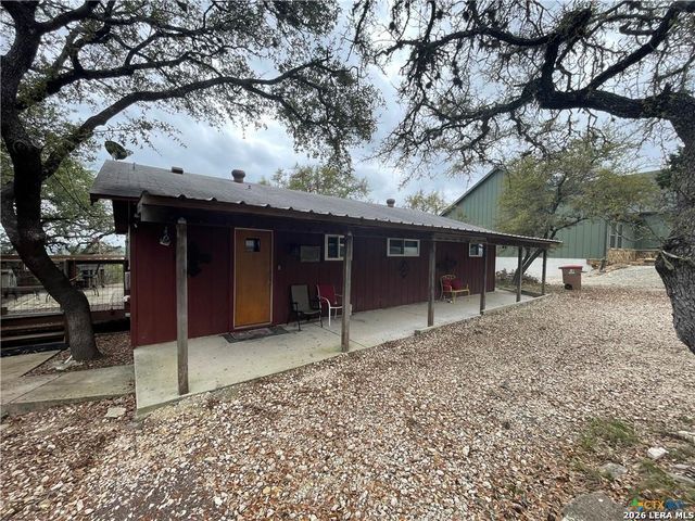 1221 Hallmark, Canyon Lake, TX 78133