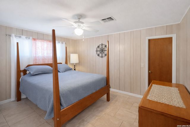 1221 Hallmark, Canyon Lake, TX 78133