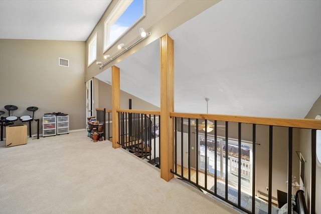 2 Remington Court, Derry, NH 03038