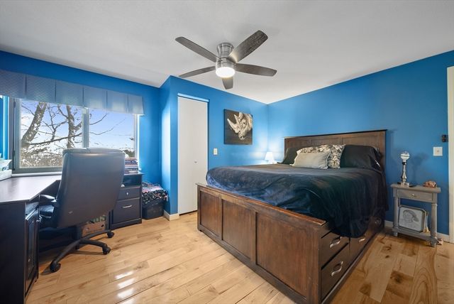 2 Remington Court, Derry, NH 03038